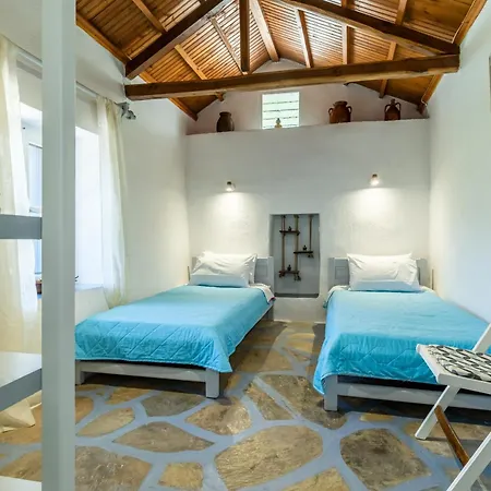 The Blue - Family Friendly And Peaceful