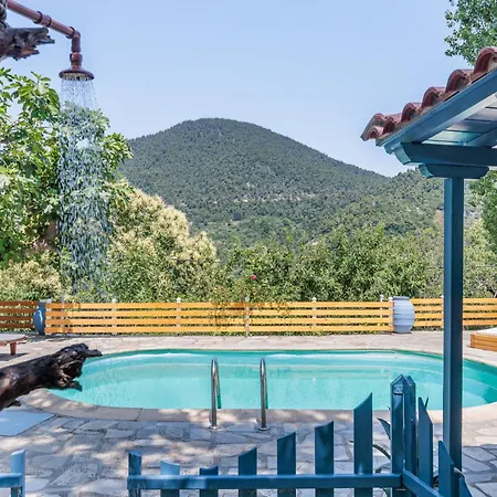 The Blue - Family Friendly And Peaceful